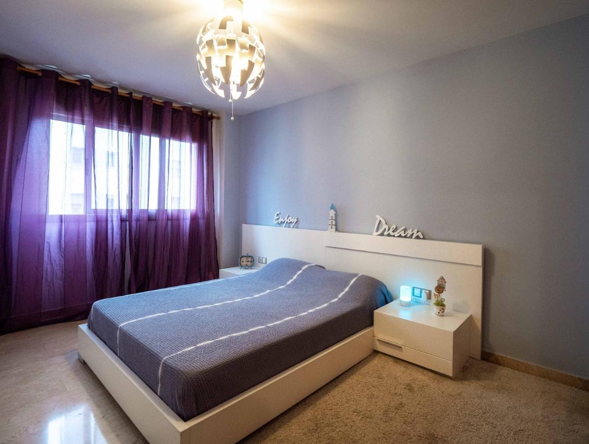 Two Bedroom Stylish Studio, 5 Minutes Walk From The Beach Lloret de Mar Exterior foto