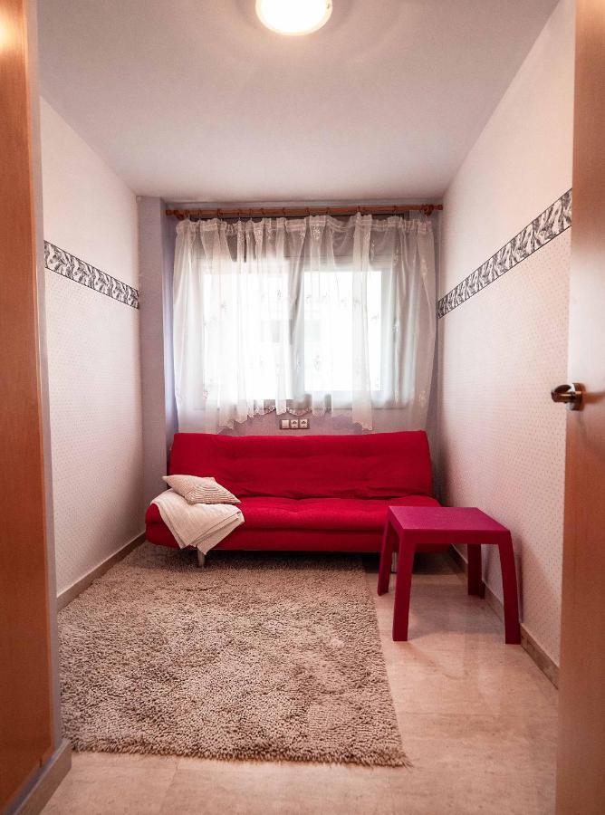 Two Bedroom Stylish Studio, 5 Minutes Walk From The Beach Lloret de Mar Exterior foto